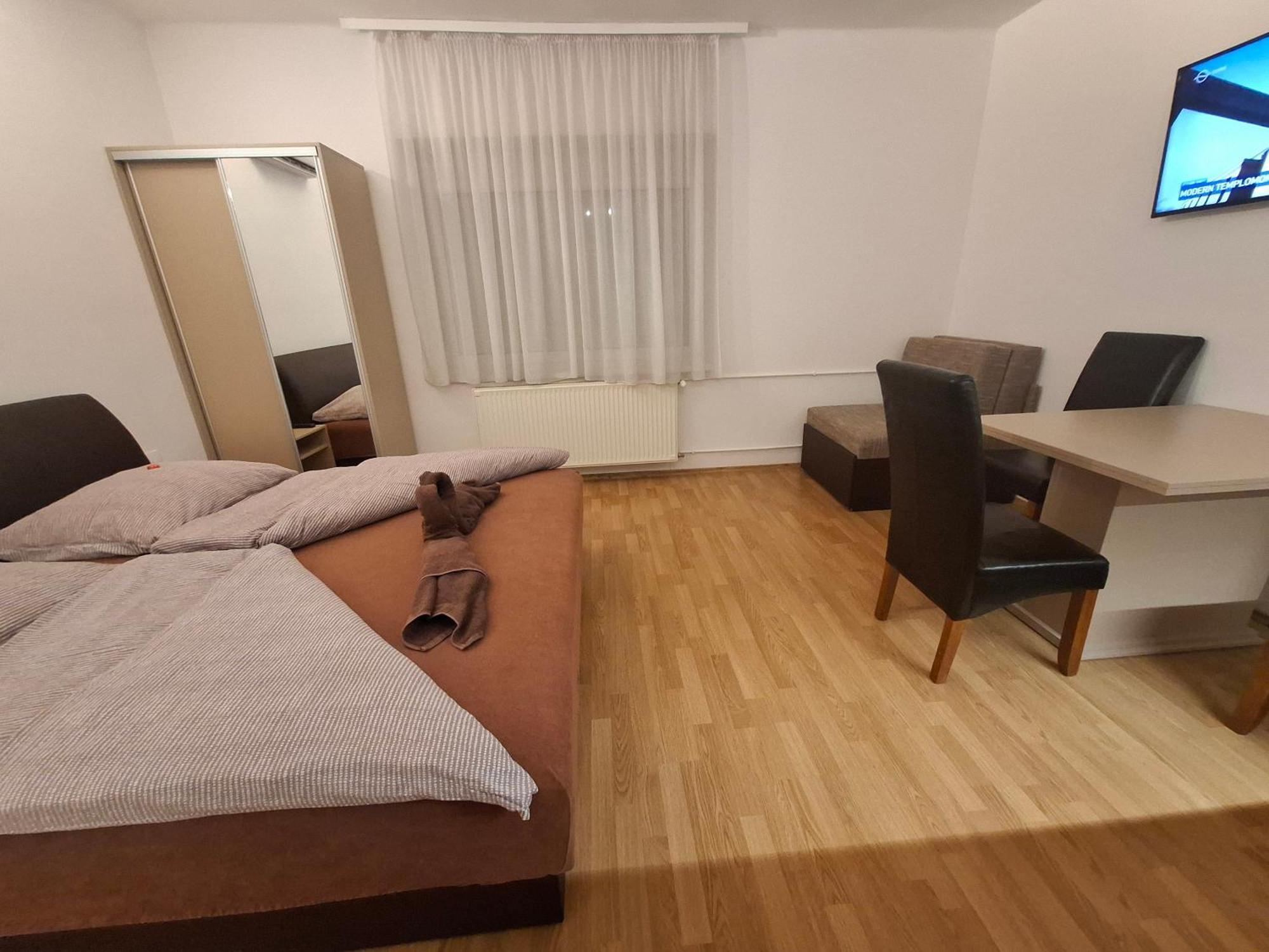 Ilona Apartmanhaz Siófok Buitenkant foto