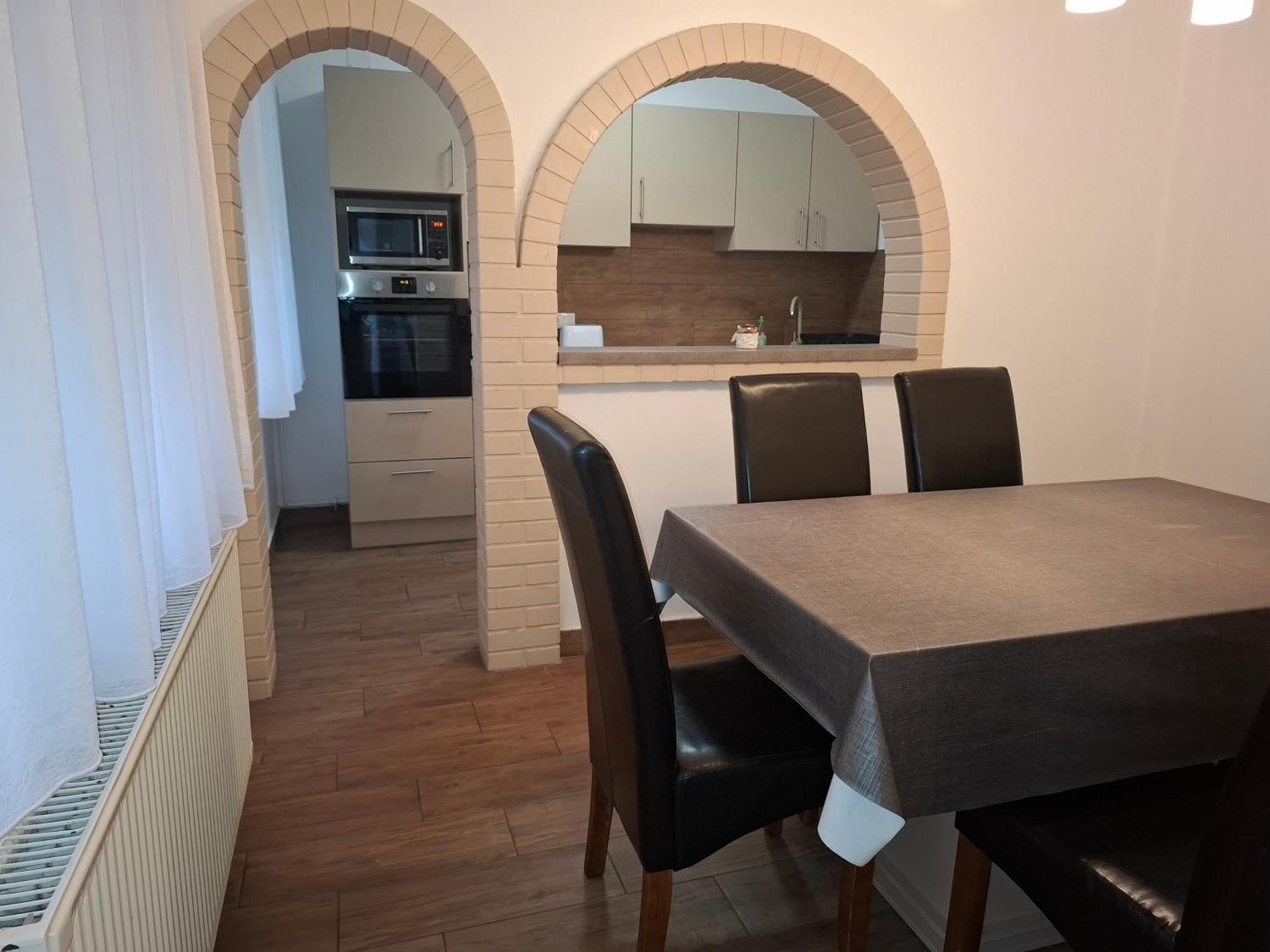 Ilona Apartmanhaz Siófok Buitenkant foto